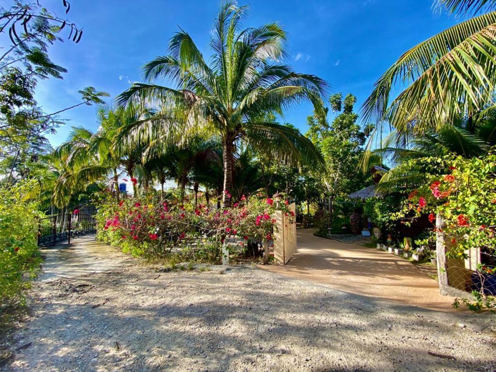 Tahanan Resort San Juan  Eksteriør bilde